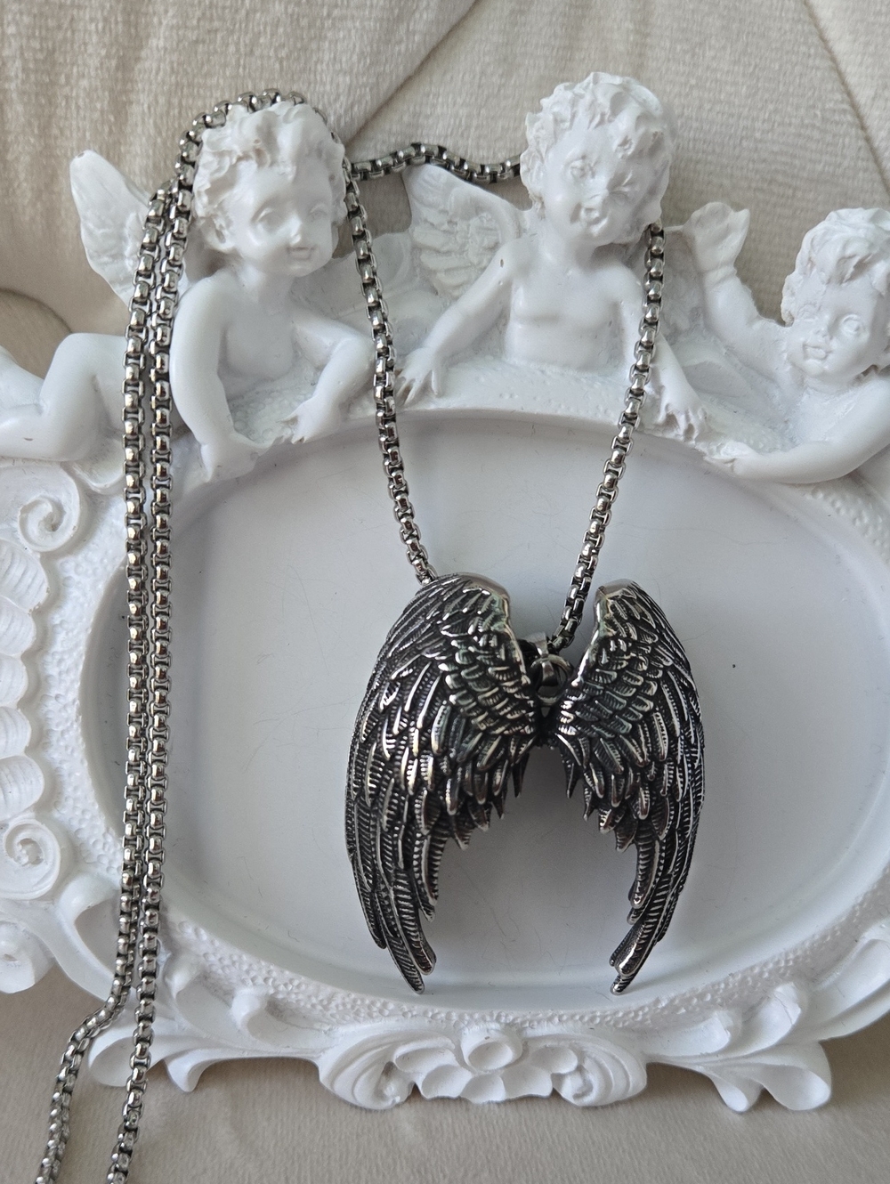 Stainless Steel Antique Silver Angel Wing Pendant Gothic Necklace, NWT